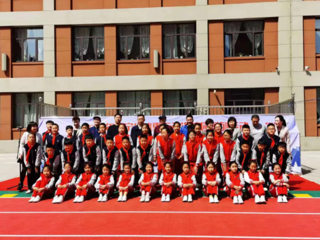 走进抚顺顺城区实验小学 我省冰雪运动进校园活动马不停歇